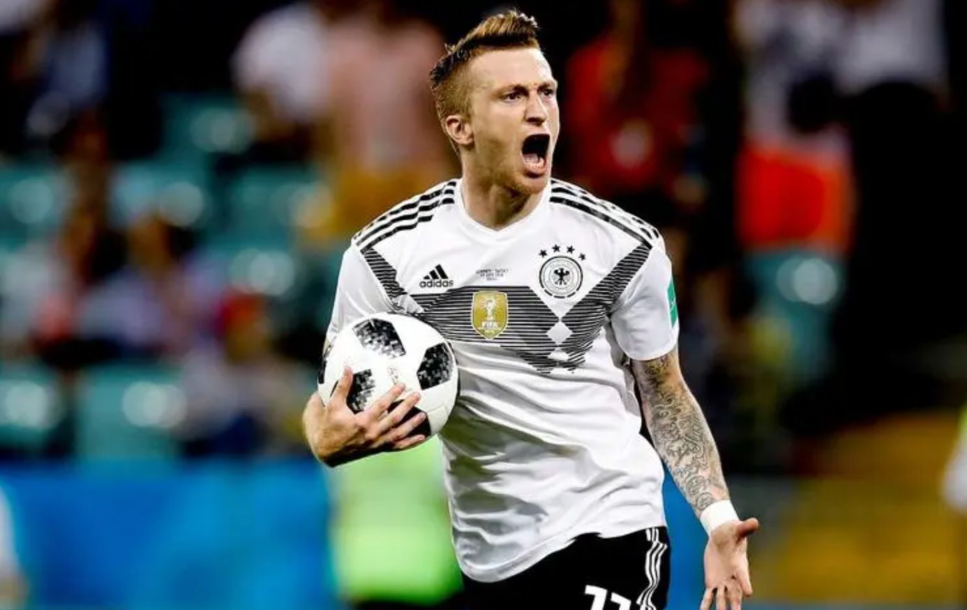 自去年9月出任国家队主帅以来,德国教头弗里克对罗伊斯也十分欣赏,世