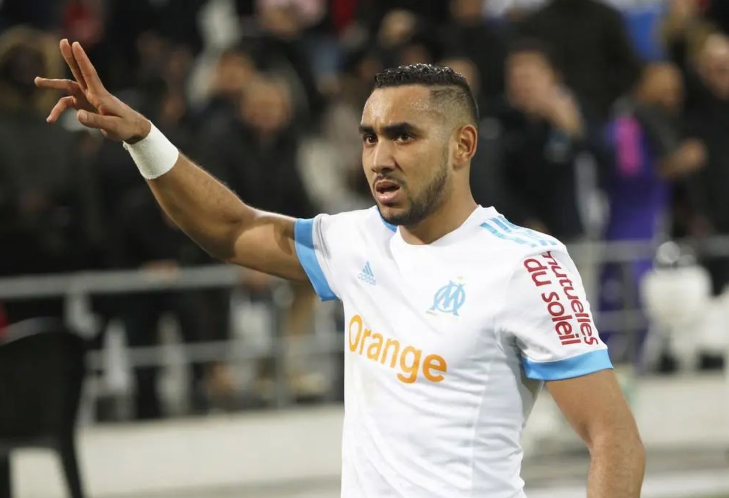 完成了国家队首秀,但帕耶在此后的六年时间里都只是法国阵中的边缘人